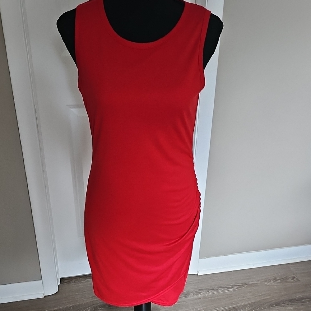 Vibrant Red Bodycon Mini Dress for Cocktail Nights